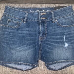 Women's Blue mid-rise Shorts